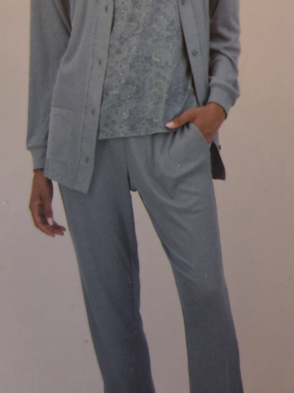 Women’s Relaxed Knit Pant Outfit in Slate Blue